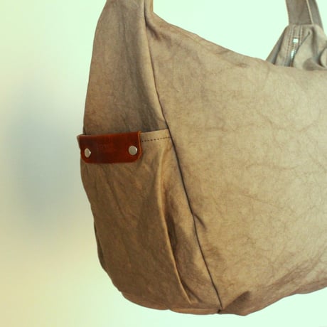 WARM narrow shoulder bag large CAMEL