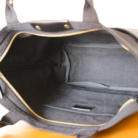 BO simple tote bag midium BLACK