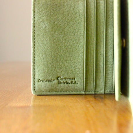 MATT fold wallet