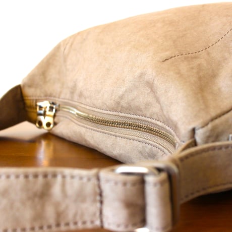 WARM narrow shoulder bag small  CAMEL