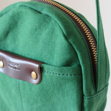 BO circle shoulder bag GREEN