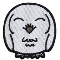 ワッペン シロフクロウ 幸運・幸せの鳥 白ふくろう かわいい動物 刺繍パッチ アイロン接着 説明書付き 横4.8cm×縦5cm