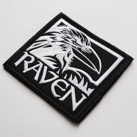 ワッペン カラス RAVEN（からす） マジックテープ（ベルクロ・面ファスナー）着脱式 ミリタリー サバゲー 刺繍パッチ 白 サイズ：8.5×8cm