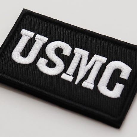 ワッペン USMC（アメリカ海兵隊・海軍） マジックテープ（ベルクロ・面ファスナー）着脱式 ミリタリー サバゲー 刺繍パッチ サイズ：7.5×4.5cm