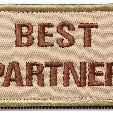 ワッペン BEST PARTNER（ベストパートナー・最高の相棒） マジックテープ（ベルクロ・面ファスナー）着脱式 ミリタリー サバゲー 刺繍パッチ（カーキ緑系）サイズ：8×5cm