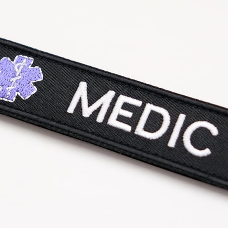 ワッペン MEDIC（衛生兵）とアスクレピオスの杖 マジックテープ  刺繍パッチ サイズ：横10×縦2.5cm