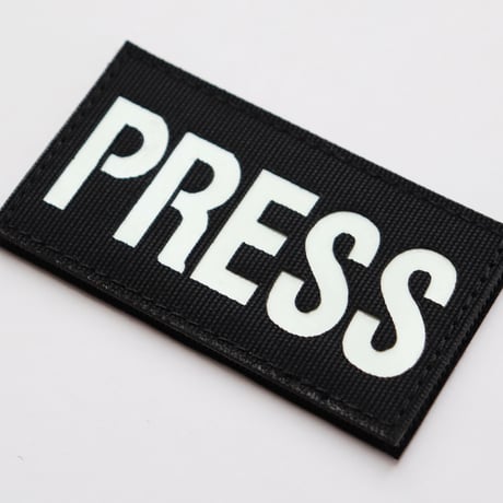 ワッペン PRESS（報道機関・マスコミ） 蓄光・発光素材 マジックテープ着脱式 サイズ：横9cm×縦5cm
