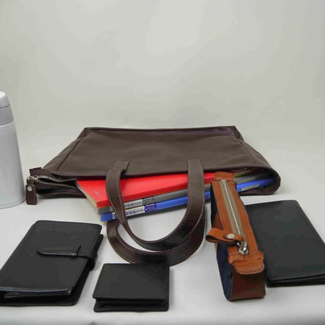 カリー　シンプルレザートート横型57236