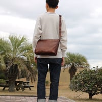 クラシコ　天ファスナーショルダー大サイズ305128