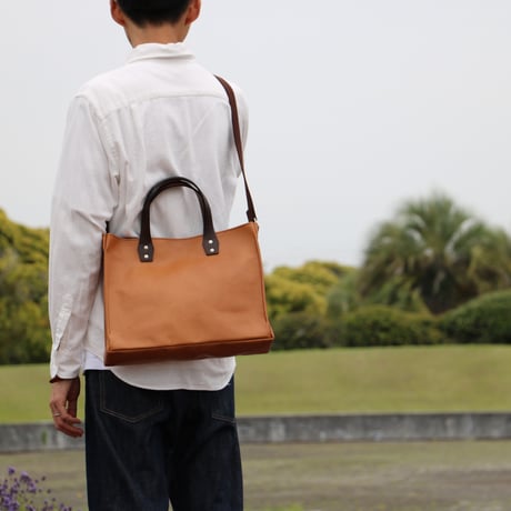 カリー　レザートート横型57231