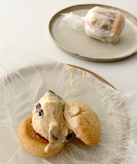 Cream cheese sand