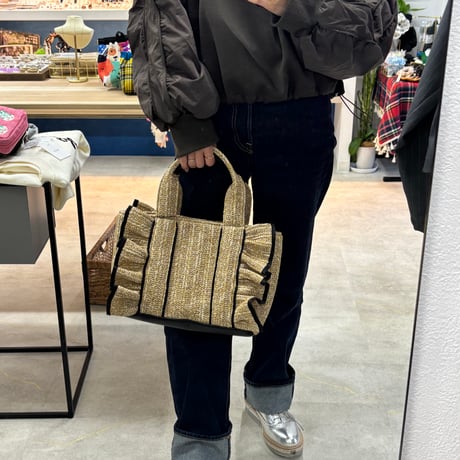 フリルトートバッグ