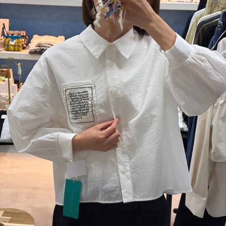 刺繍ポケットシャツ