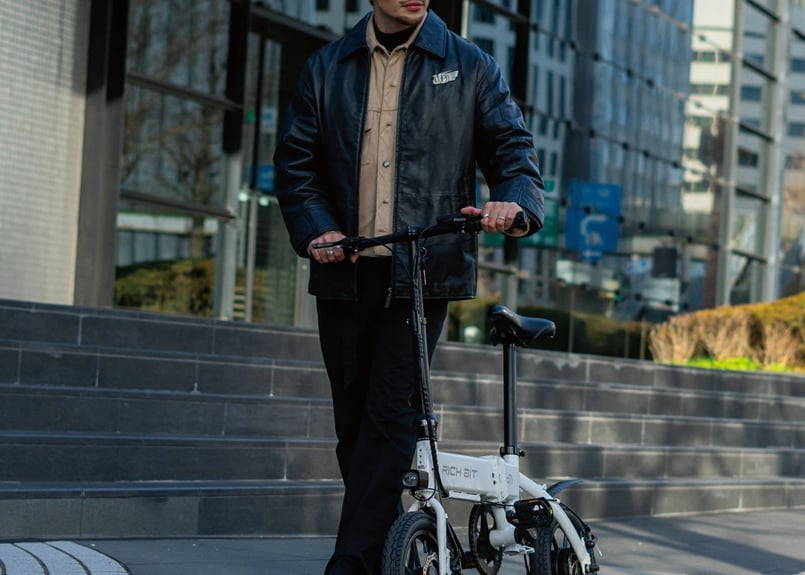 軽量&コンパクト】14インチ 折りたたみ 電動アシスト自転車 型式認定