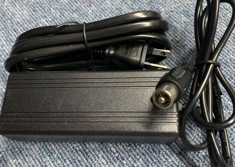 電動自転車　充電器 電動機付自転車用 24V充電器【e-bike12/16/20/24・X-stage