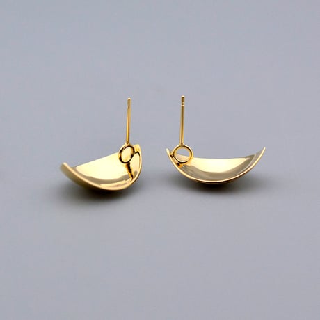 【K18YG】ペタル・シルエットピアス