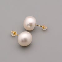 【K18YG】バロックパールスタッドピアス