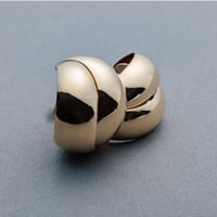 【K18YG】ラウンドボリューム セミフープピアス