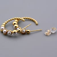 【K18】ムーンフェイシズ パールフープピアス