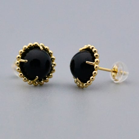【K18YG】クラシックボールドピアス〈オニキス〉