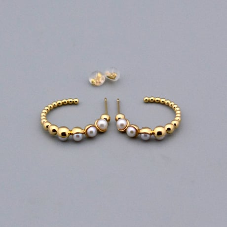【K18】ムーンフェイシズ パールフープピアス