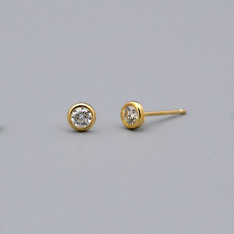 【K18YG】オーブダイヤモンドピアス0.20ct