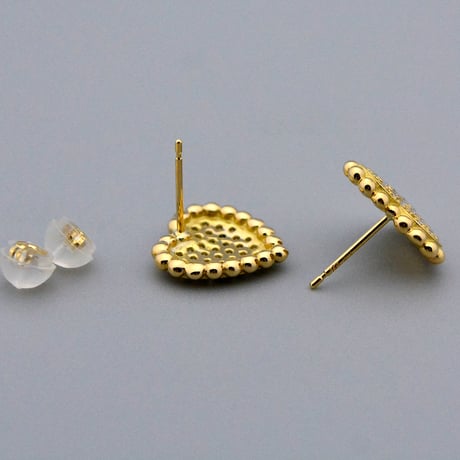 【K18YG】ハートダイヤモンド パヴェスタッドピアス