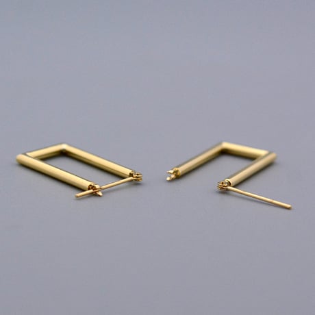 【K18YG】レクタングル・パイプピアス