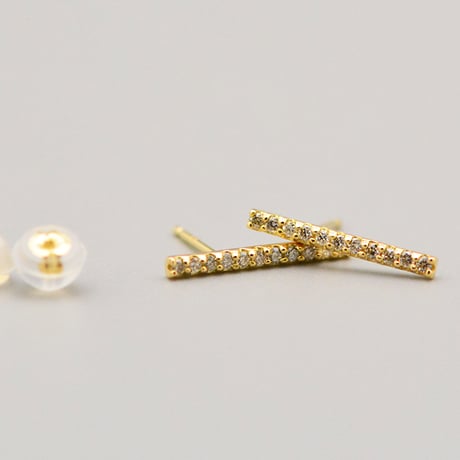 【K18YG】スティックライン ダイヤモンドピアス
