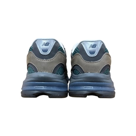 NEW BALANCE  U2010/KHAKI/GREEN