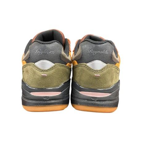 NEW BALANCE  NM933 BROWN/KHAKI