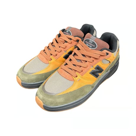 NEW BALANCE  NM933 BROWN/KHAKI