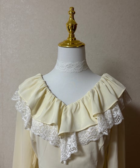 Meg ballerina one-piece + Lace choker set / vanilla cream