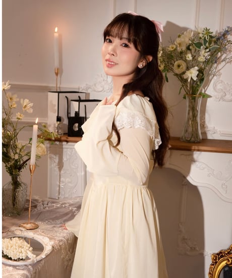 Meg ballerina one-piece + Lace choker set / vanilla cream