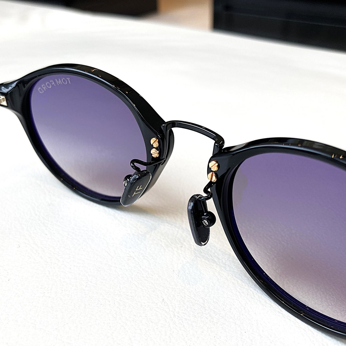 TOMFORDトムフォードサングラス【TF1050-D】 col.01B | clarity