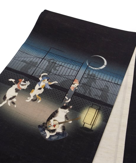 【新品】 【京袋帯】 【お仕立済み】 wa・kka「猫の踊り場」お太鼓柄 青墨 麻 カジュアル 送料無料！【商品番号】90100016