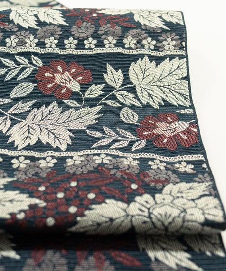 【新品】 【八寸名古屋帯】 【お仕立済み】全通柄 松葉仕立て ダークグリーン 草花文様 ポリエステル カジュアル 送料無料！【商品番号】90100070