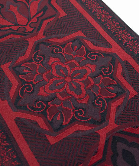 【新品】 【八寸名古屋帯】 【お仕立済み】全通柄 松葉仕立て 赤×黒 花紋 ポリエステル カジュアル 送料無料！【商品番号】90100071