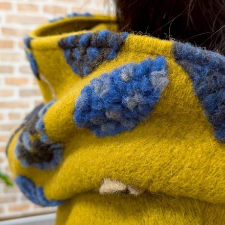 イタリア🇮🇹部分刺繍エアーウール圧縮ニットコート
