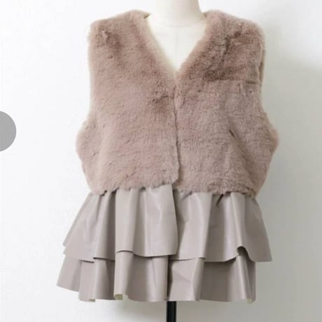 フェイクファー切替　ペプラムジレ　ベスト