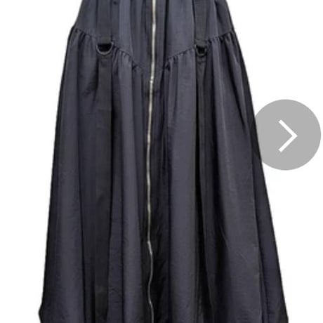 前ファスナー裾バルンロングスカート