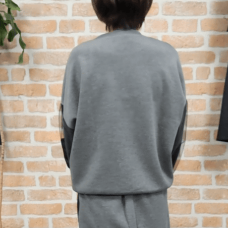 袖チュールレイヤードプルオーバー　セットアップ可