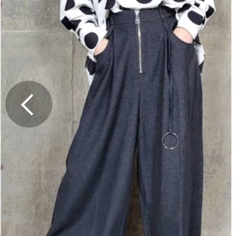 モードリングベルト付前ファスナーワイドパンツ