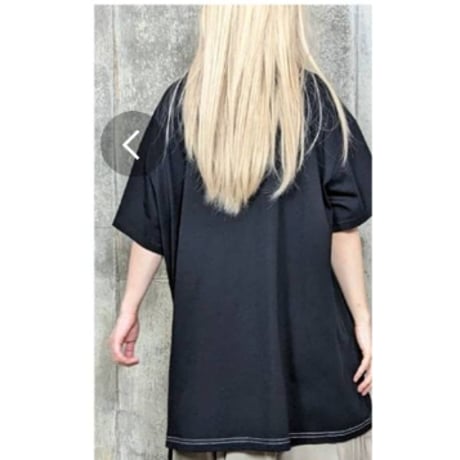 [モード] 綿白ステッチ前サイドロング変形デザインTシャツ　ブラック
