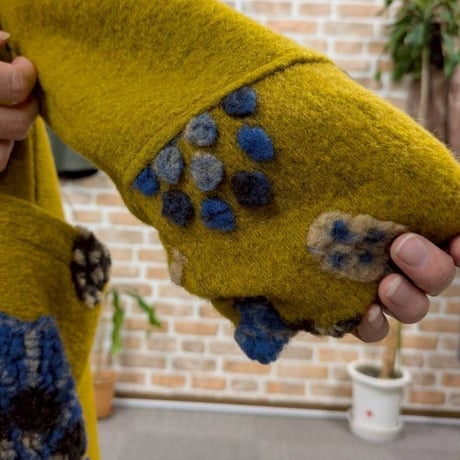 イタリア🇮🇹部分刺繍エアーウール圧縮ニットコート