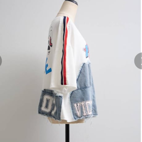 デニム切替ロゴ入りプルオーバー.6200円の30%オフ.