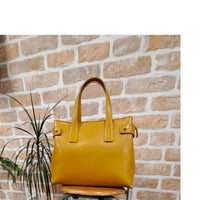 イタリア　本皮バック、43890円の10%オフ.