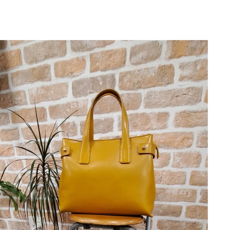 イタリア　本皮バック、43890円の10%オフ.