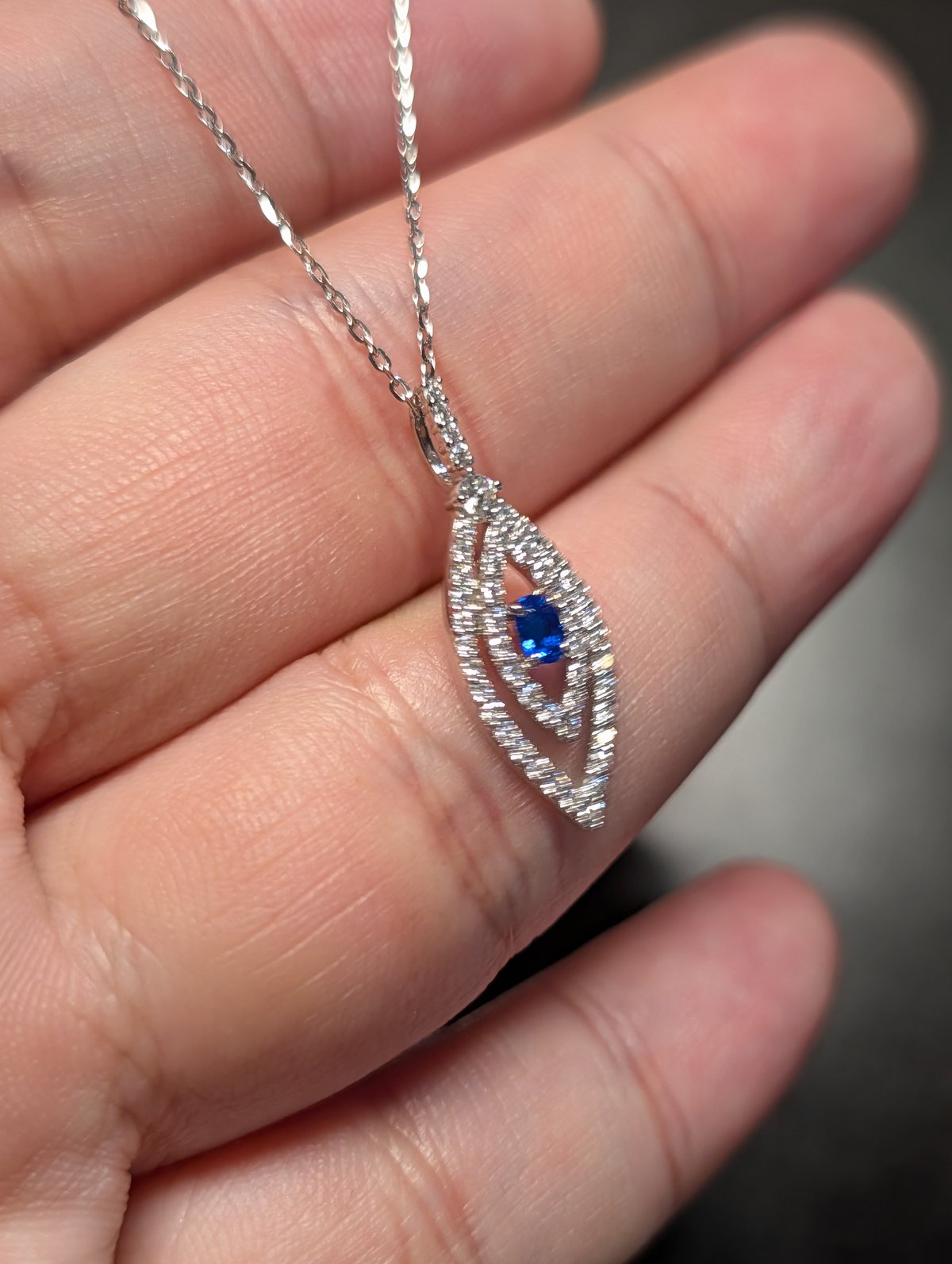 現品限り】【極上カラー】 PT950/850 アウイナイト 0.09ct