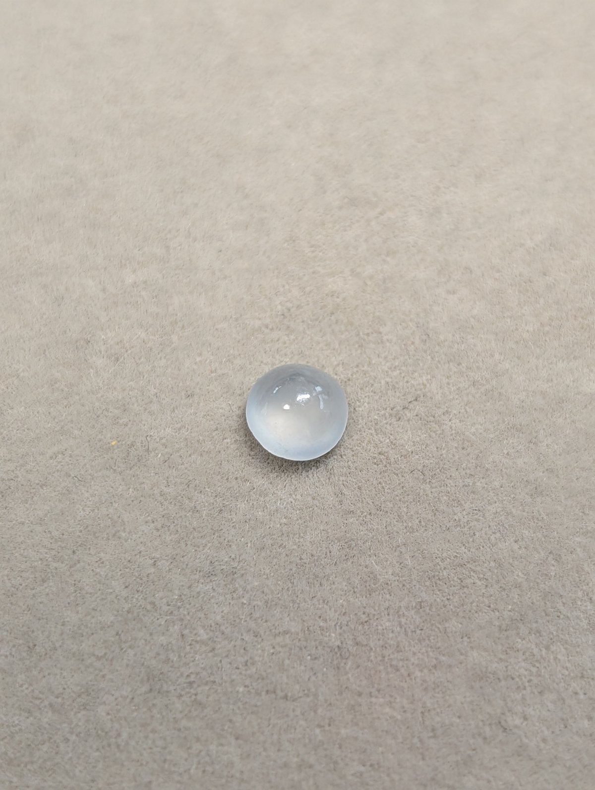 氷翡翠 0.583ct 5.24×5.13mm ラウンド カボション ルース | 鈴木屋byJ